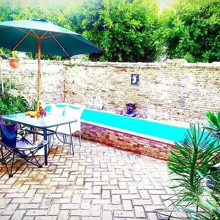 La Domus Apartment